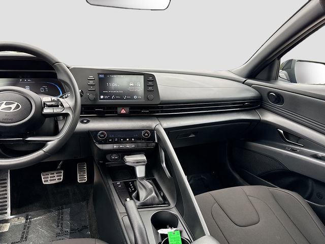 Certified 2026 Hyundai Elantra Sport FWD image 22