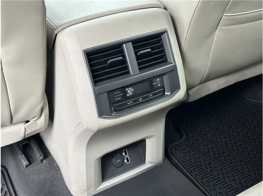 Used 2018 Volkswagen Atlas SE AWD/4WD image 19