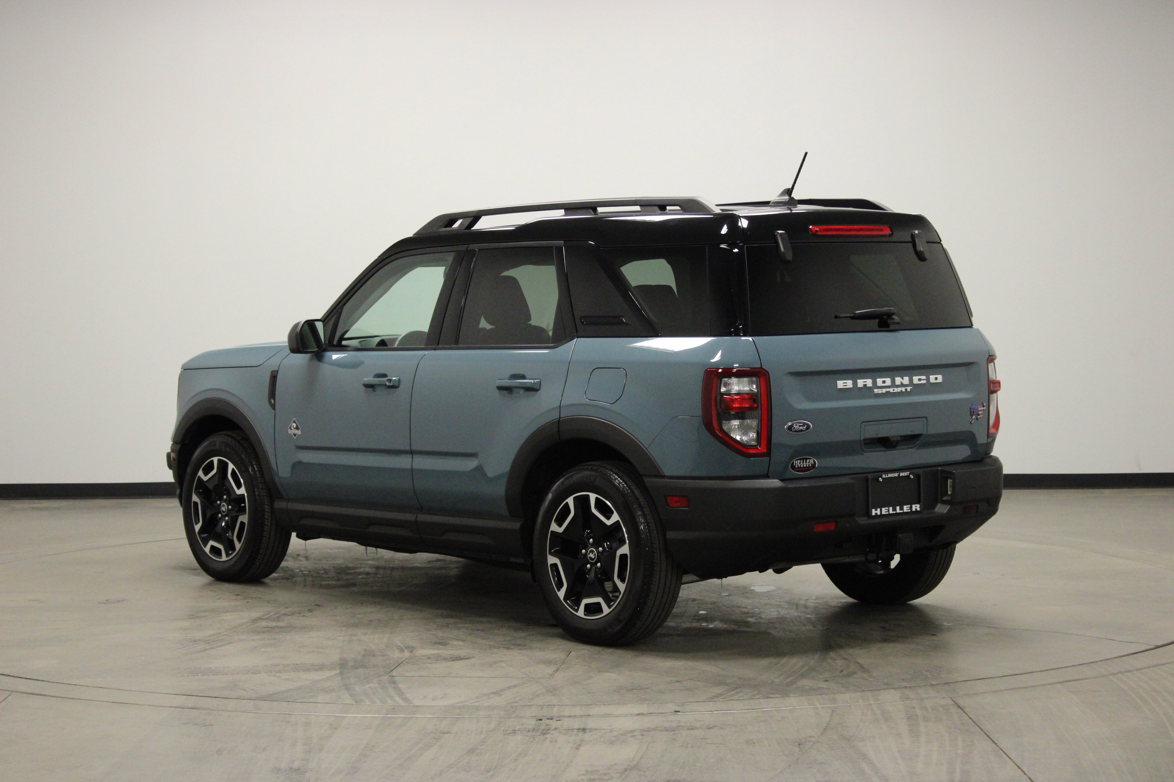 Used 2022 Ford Bronco Sport Outer Banks w/ Tech Package image 6