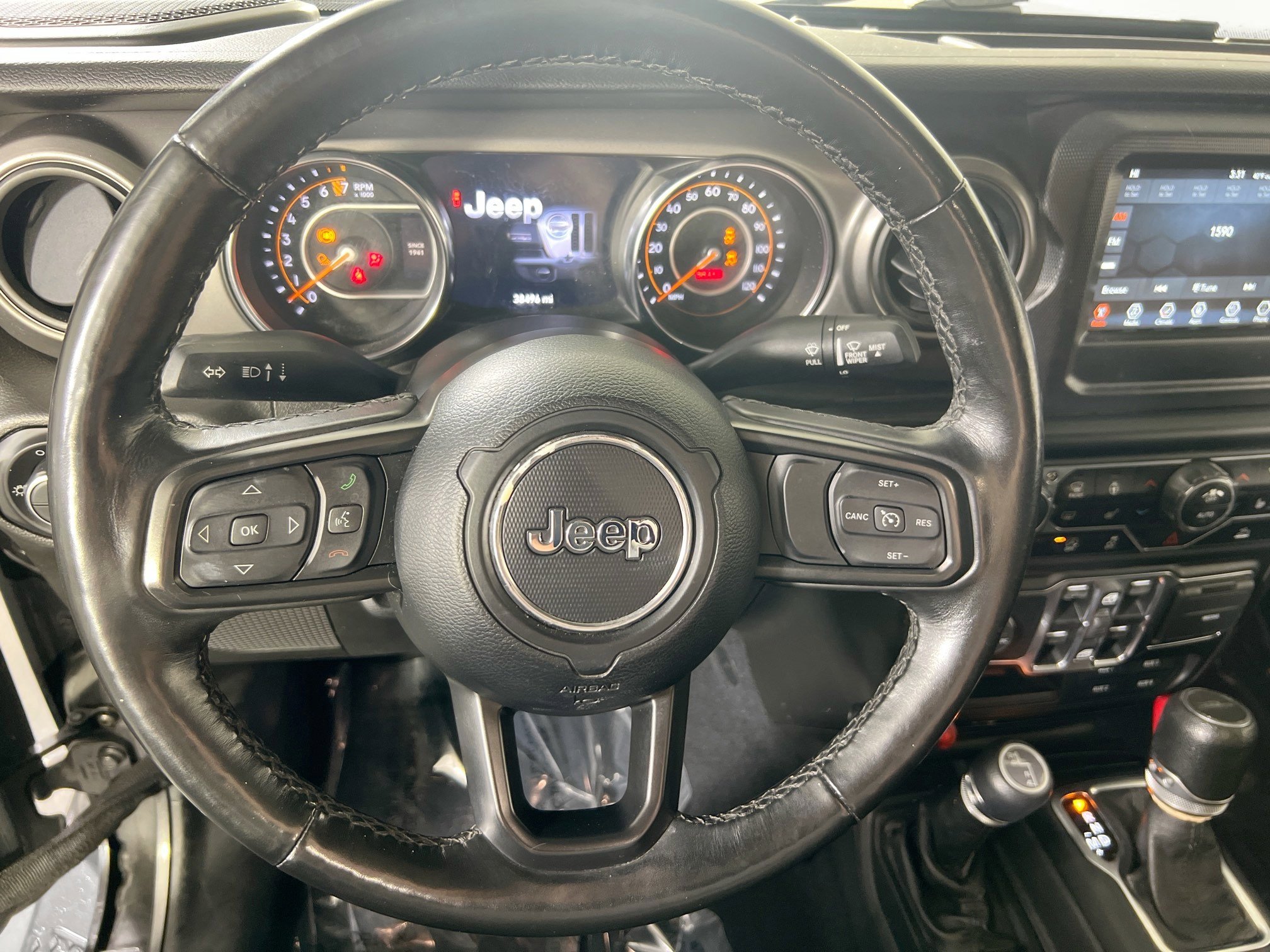 Used 2022 Jeep Gladiator Sport image 11
