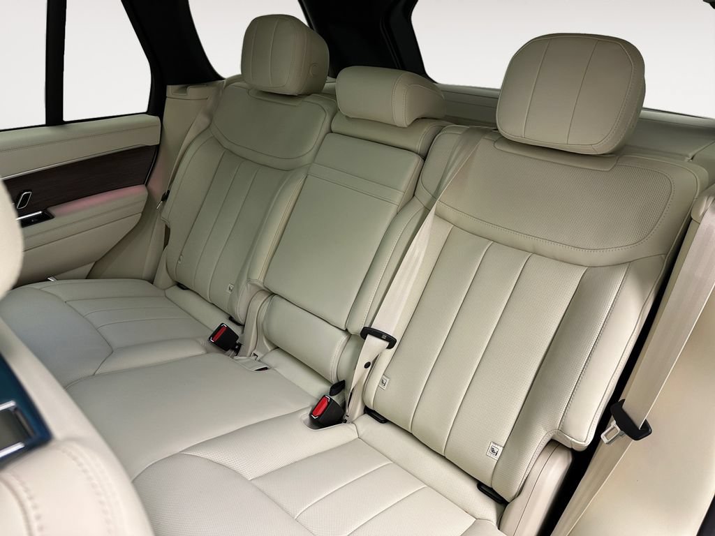 New 2026 Land Rover Range Rover SE AWD/4WD image 13