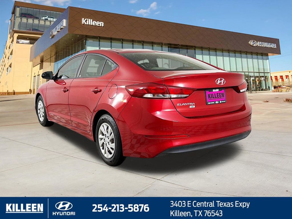 Used 2018 Hyundai Elantra SE w/ Cargo Package FWD image 5