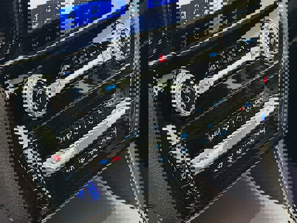 Certified 2023 Ford Explorer ST w/ Equipment Group 401A image 18