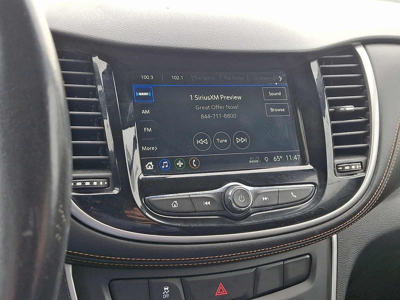 Used 2018 Chevrolet Trax LT w/ LT Convenience Package image 16