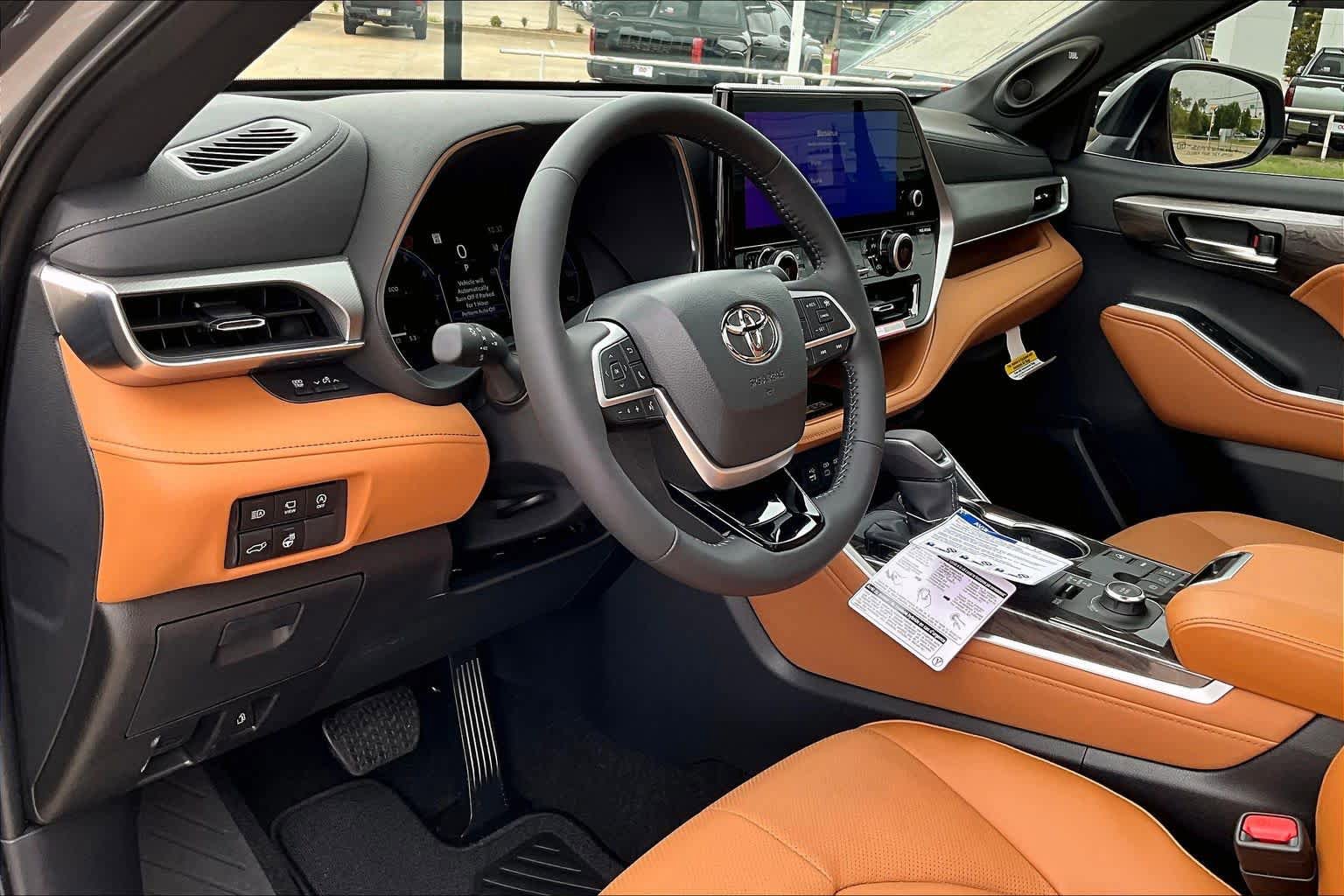 New 2026 Toyota Highlander Platinum AWD/4WD image 8