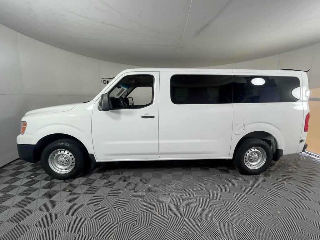 Used 2019 Nissan NV 3500 S image 3