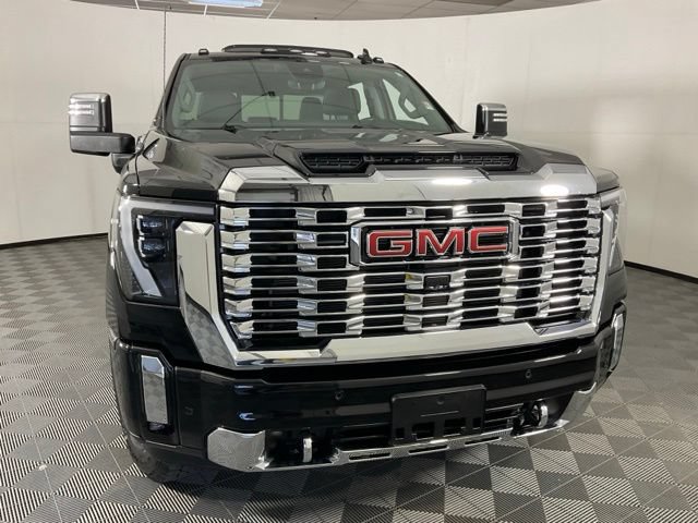 Used 2025 GMC Sierra 2500 Denali w/ Denali Reserve Package AWD/4WD image 10