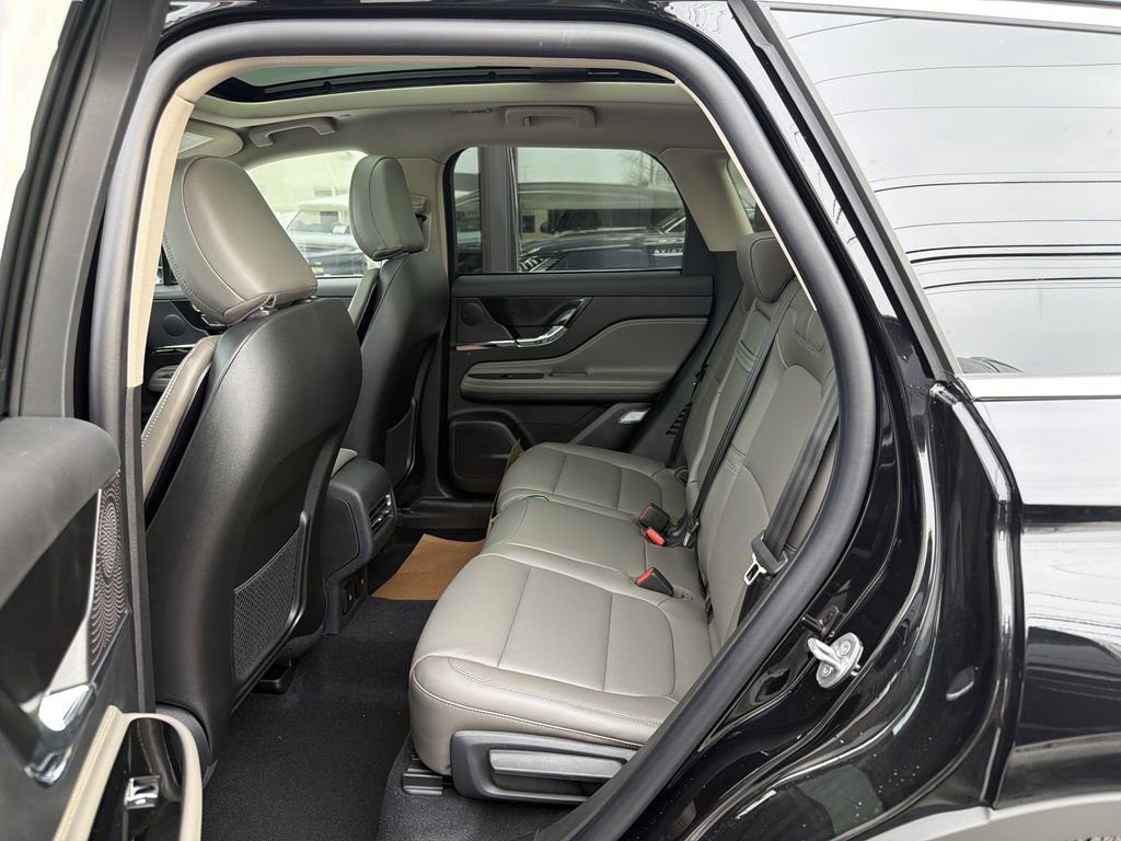 New 2026 Lincoln Corsair Premiere AWD/4WD image 6