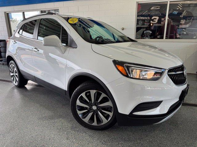 Used 2022 Buick Encore Preferred w/ Safety Package AWD/4WD image 2
