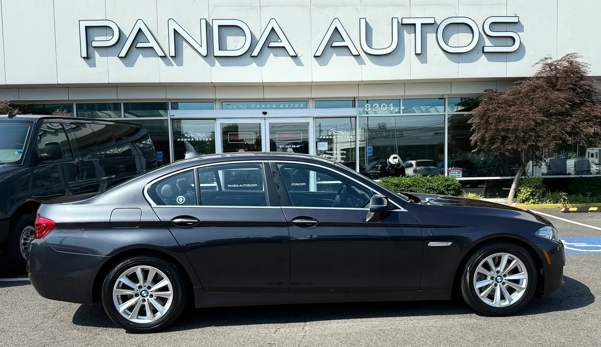 Used 2014 BMW 528i xDrive Sedan AWD/4WD image 8