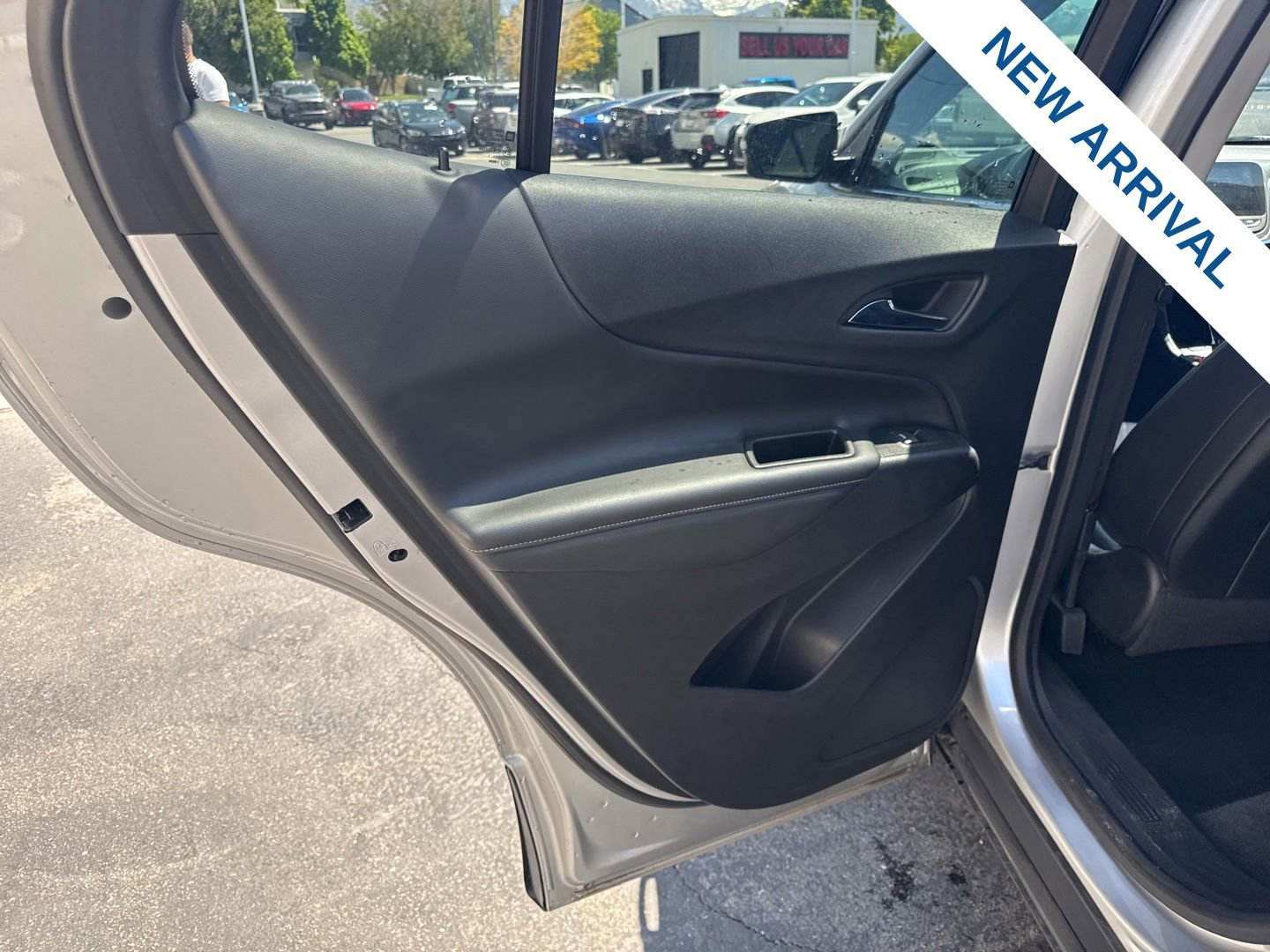 Used 2021 Chevrolet Equinox Premier AWD/4WD image 15