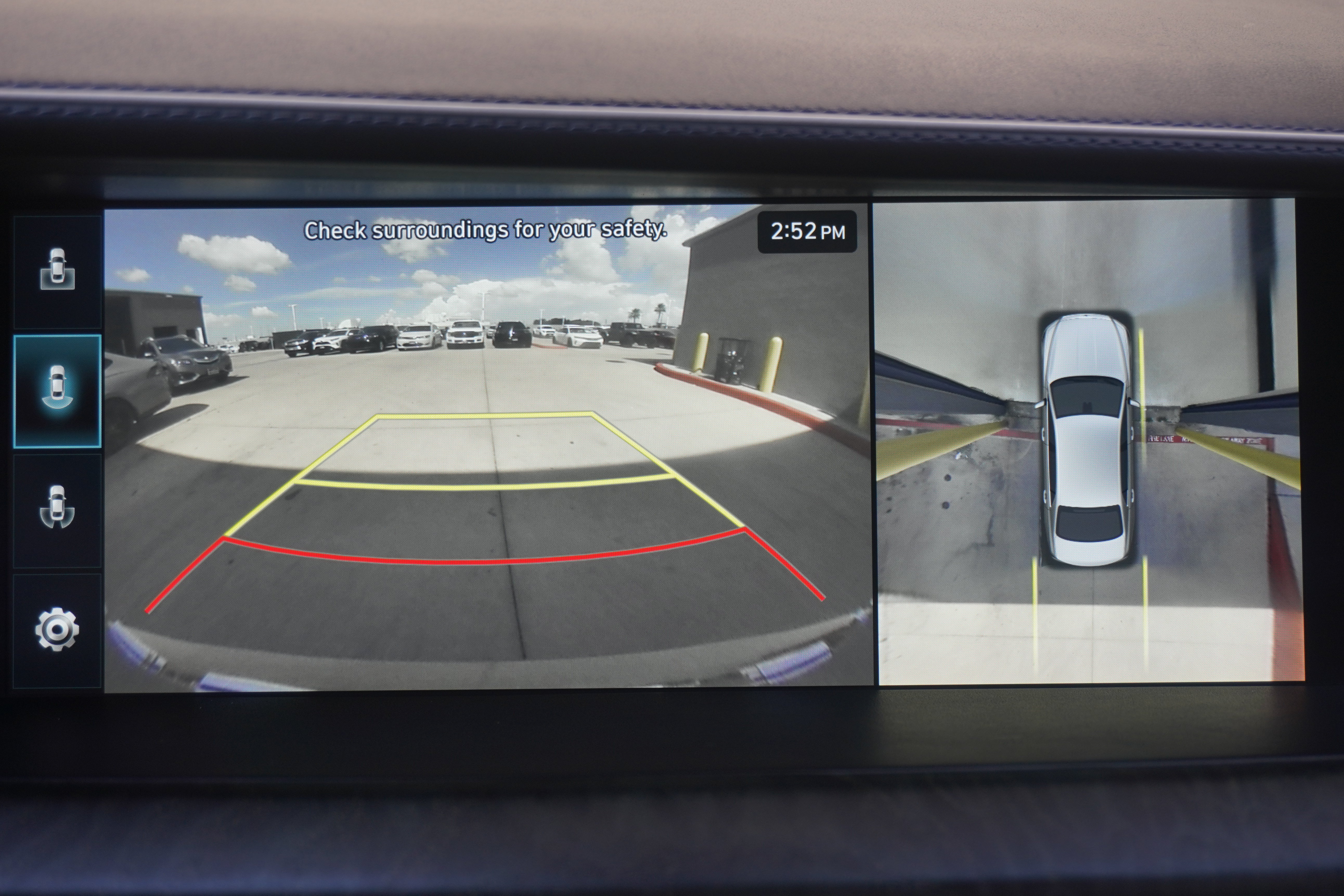 Used 2021 Genesis G90 5.0 Ultimate RWD image 26