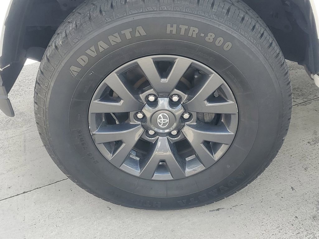Certified 2023 Toyota Tacoma SR5 w/ Technology Package image 4