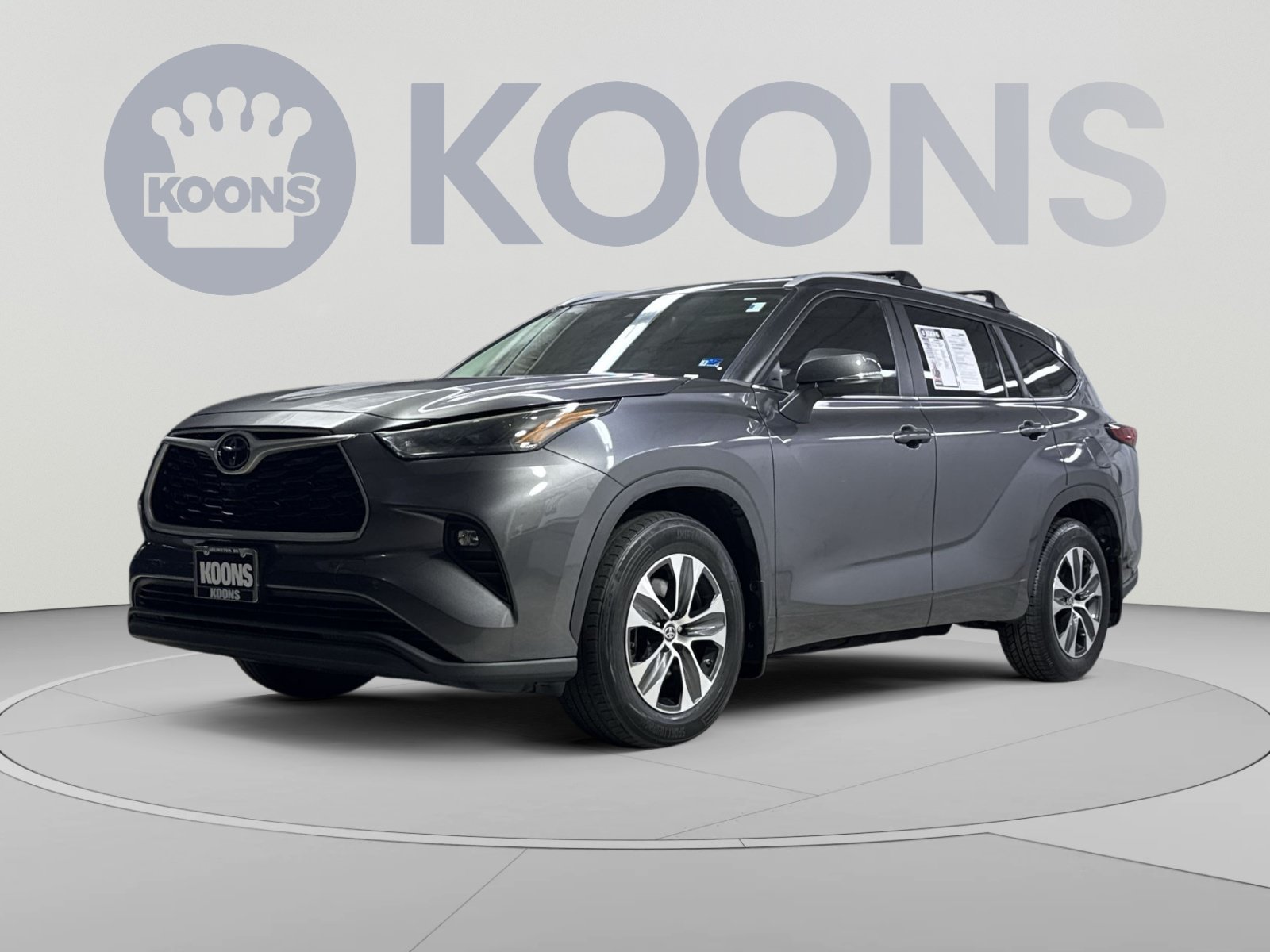 Used 2023 Toyota Highlander XLE