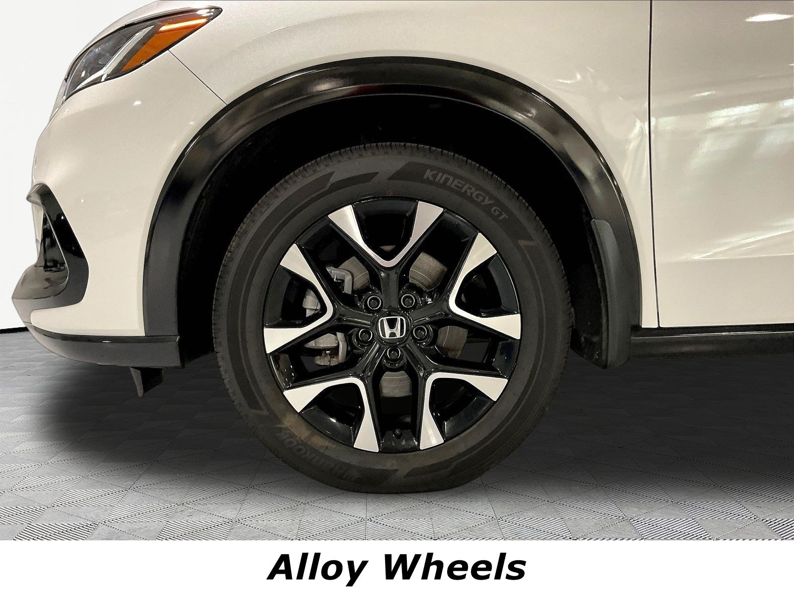 Certified 2026 Honda HR-V EX-L image 33