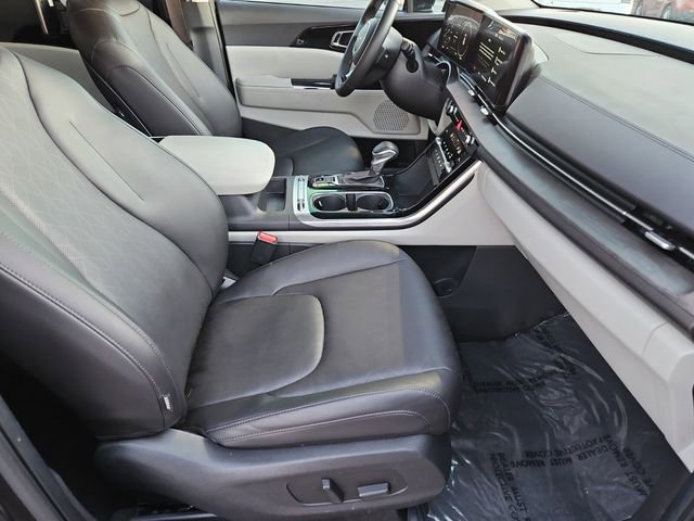 Used 2024 Kia Carnival SX image 19