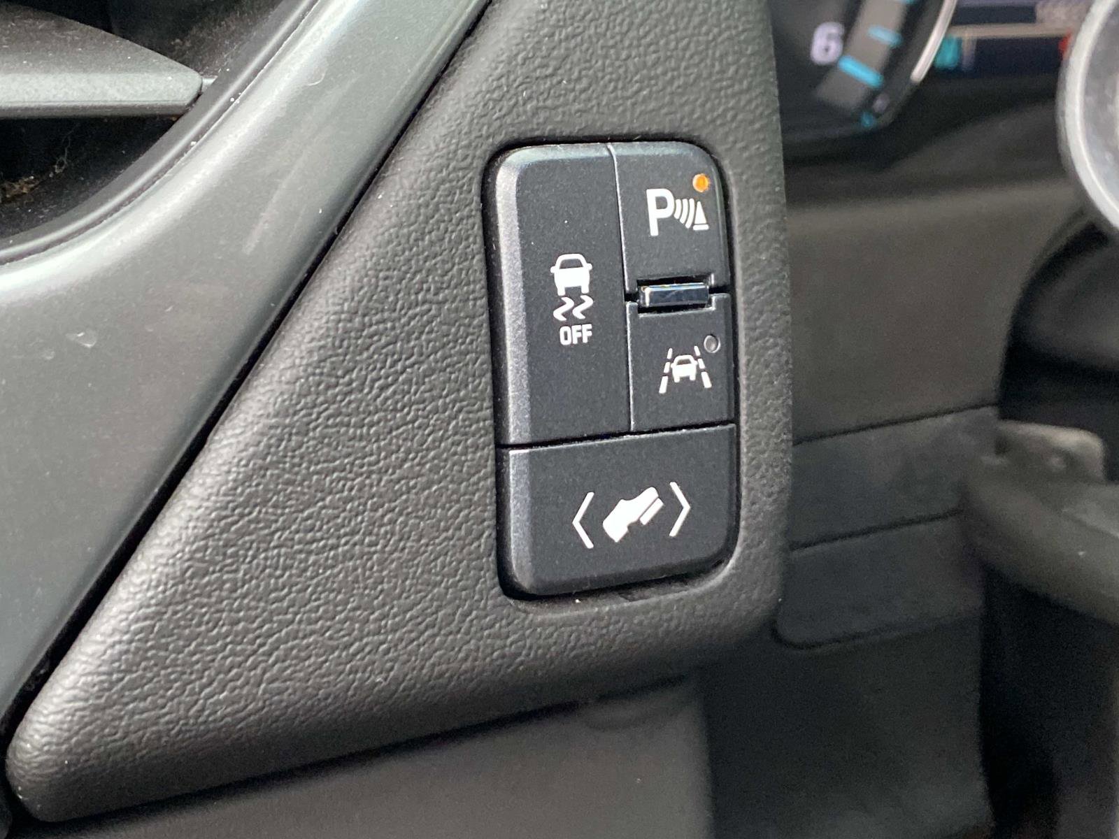 Used 2018 Chevrolet Tahoe LT w/ RST Edition image 22