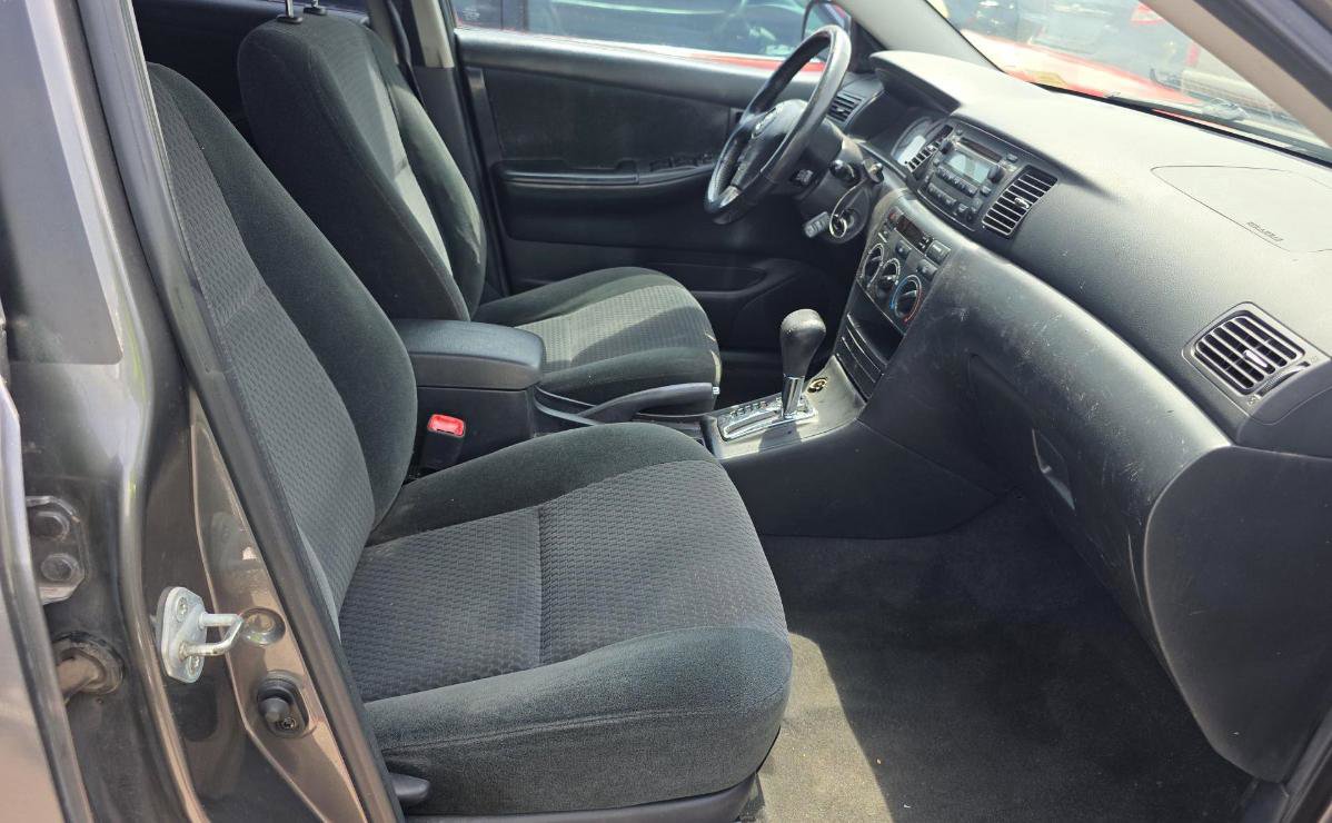 Used 2005 Toyota Corolla LE FWD image 8