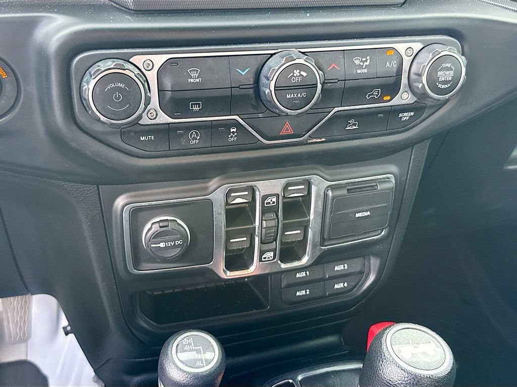 Used 2022 Jeep Wrangler Unlimited Sport AWD/4WD image 17