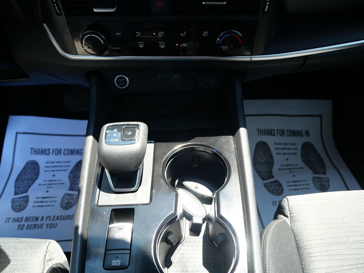 Used 2021 Nissan Rogue S FWD image 13