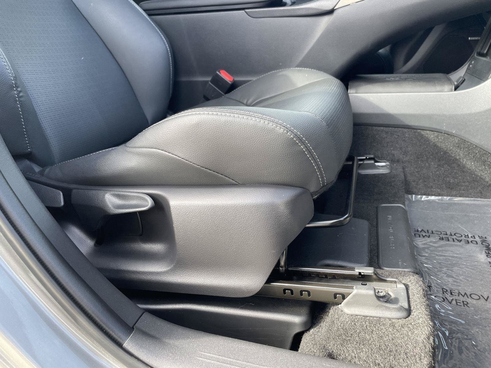 Certified 2023 Subaru Solterra AWD image 29