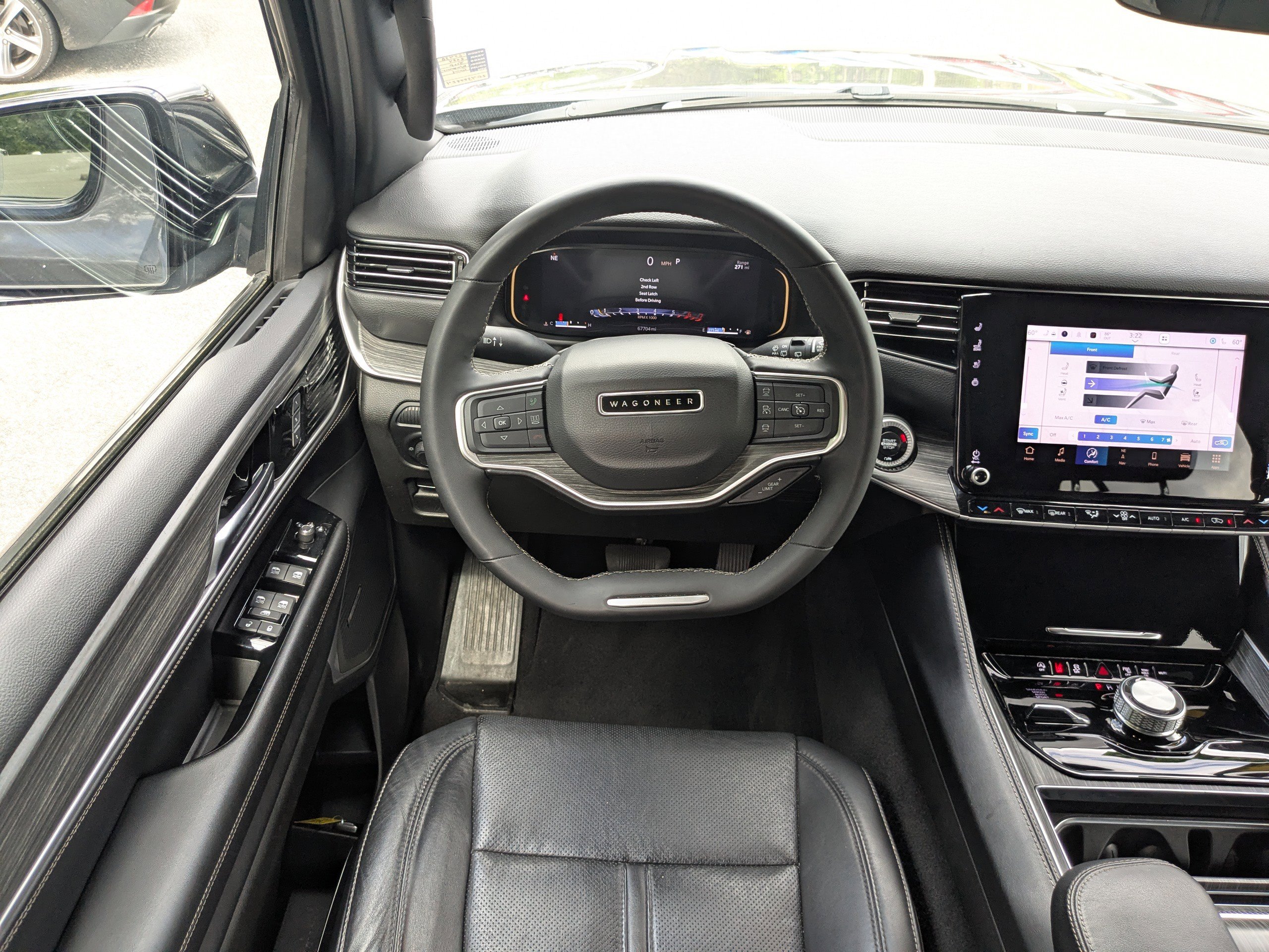 Certified 2024 Jeep Wagoneer L Series II w/ Flexible Seating Group AWD/4WD image 14