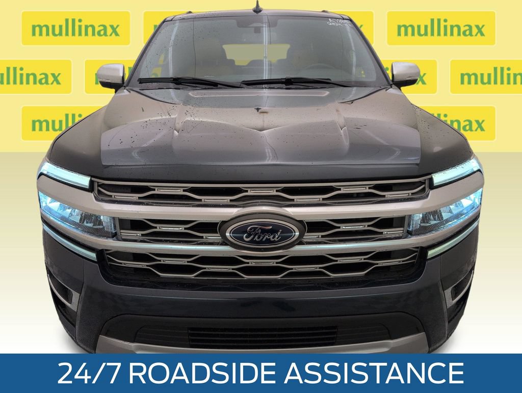 Used 2024 Ford Expedition Platinum AWD/4WD image 14