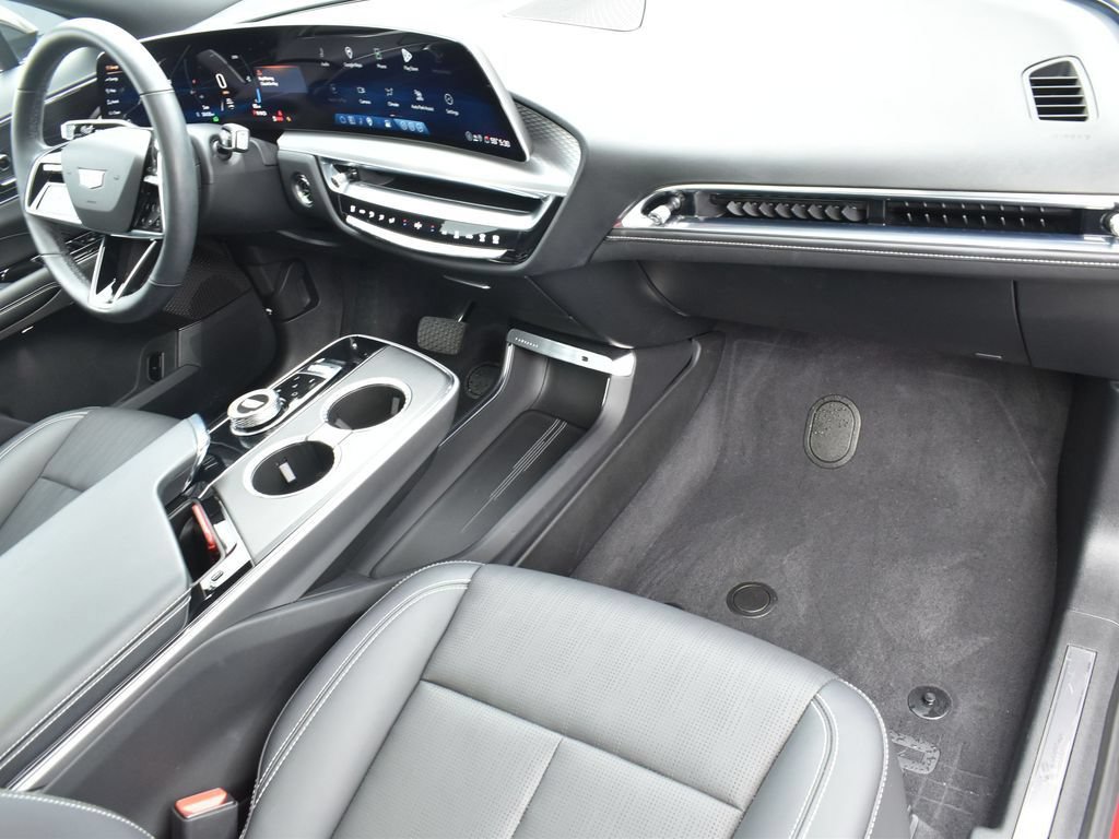 Certified 2024 Cadillac Lyriq Sport AWD/4WD image 31