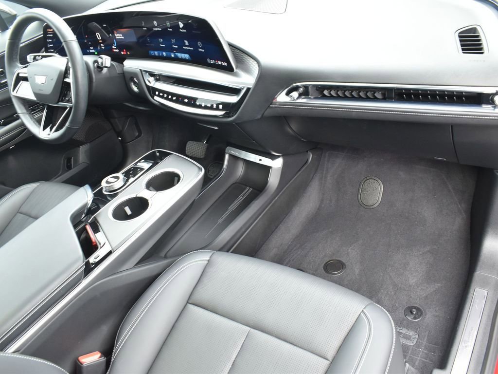 Certified 2024 Cadillac Lyriq Sport image 31