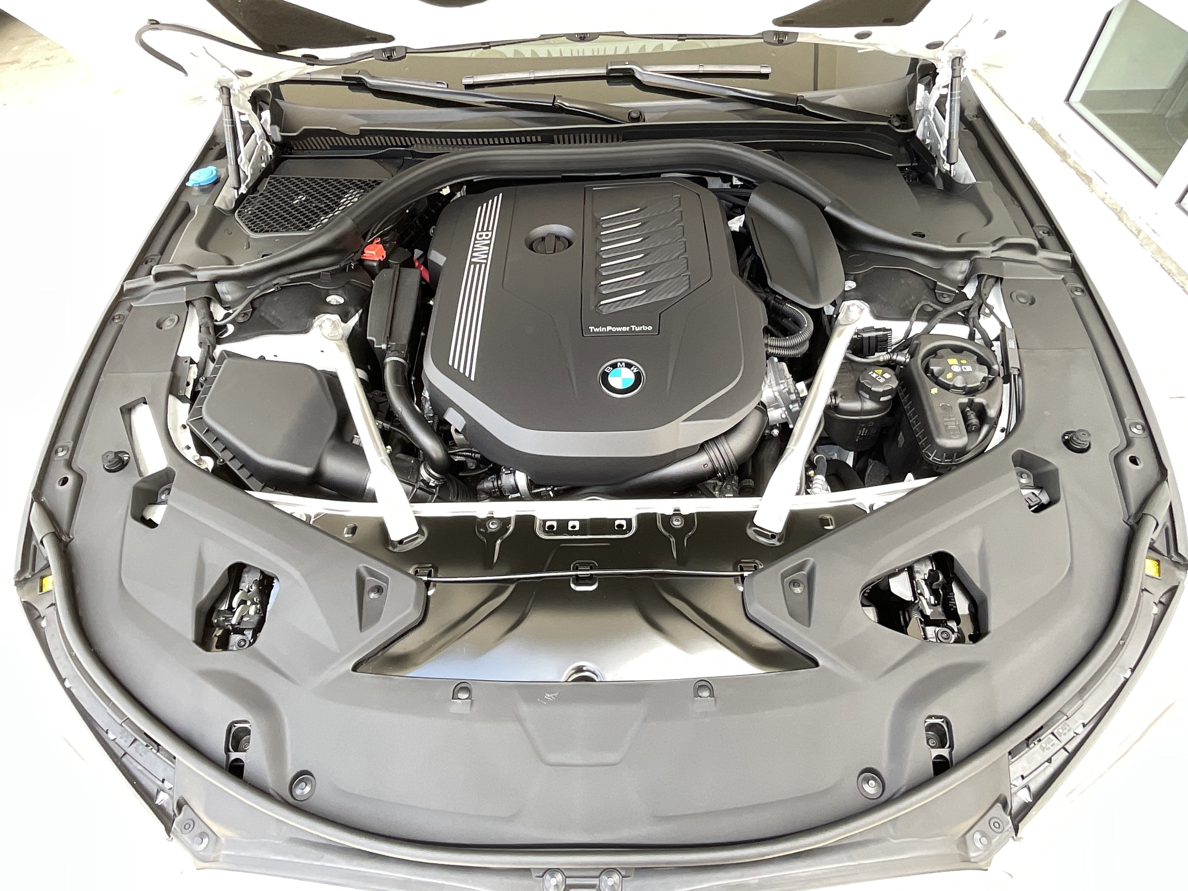 Used 2026 BMW 840i Convertible w/ Comfort Seating Package RWD image 34