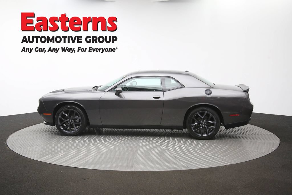 Used 2022 Dodge Challenger SXT w/ Driver Convenience Group RWD image 58