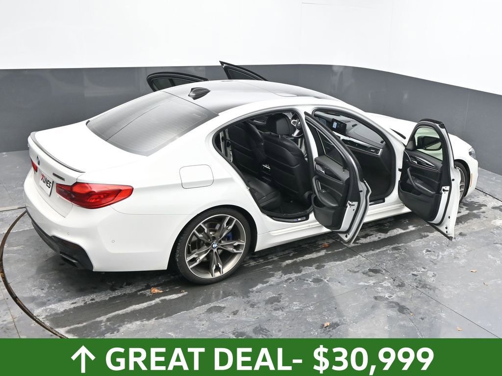 Used 2018 BMW M550i xDrive image 92