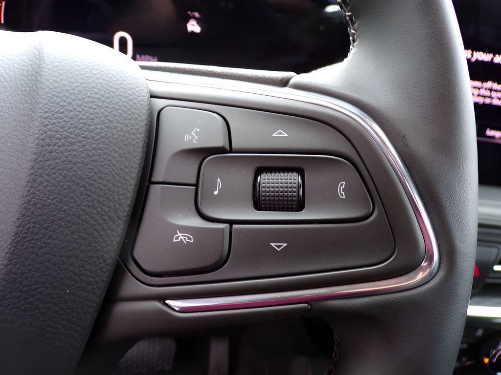 Used 2025 Buick Encore GX Sport Touring w/ Comfort Package FWD image 17