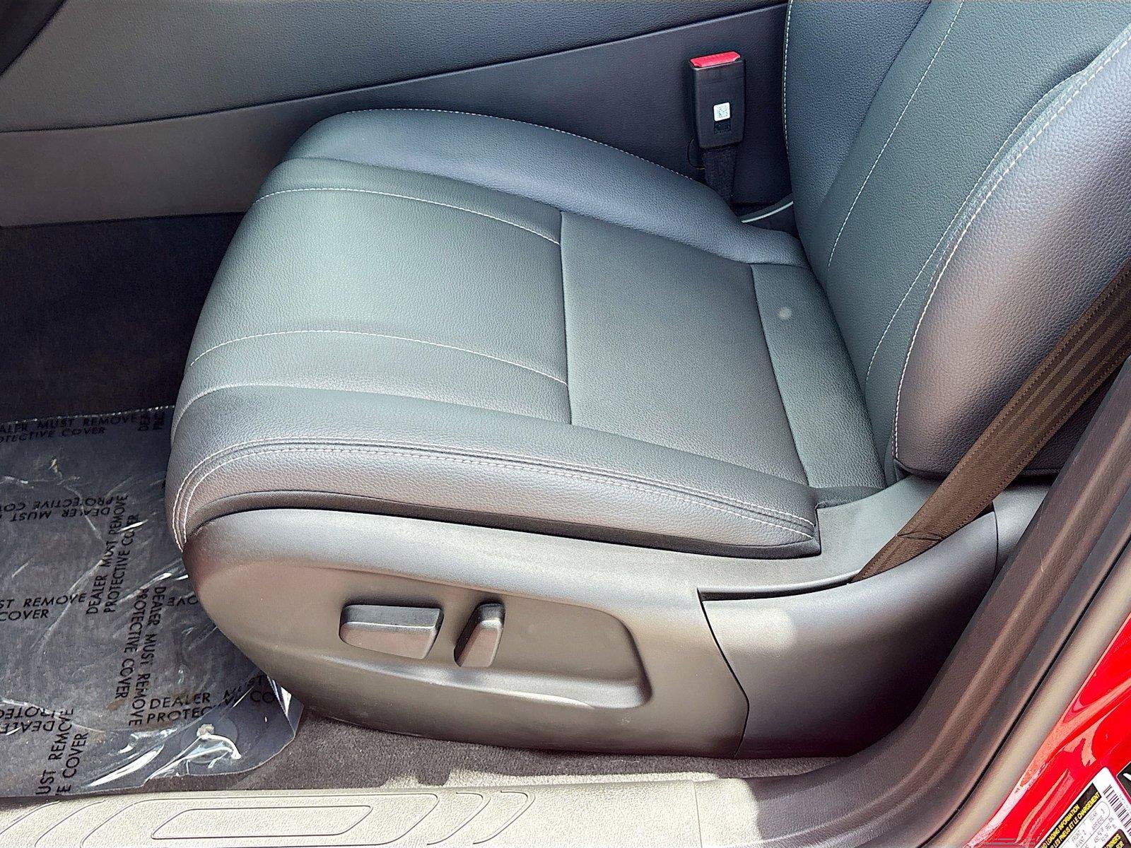 New 2025 VinFast VF 8 Eco AWD/4WD image 18