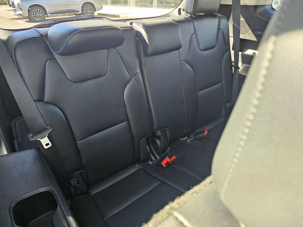 Used 2022 Kia Telluride SX image 17