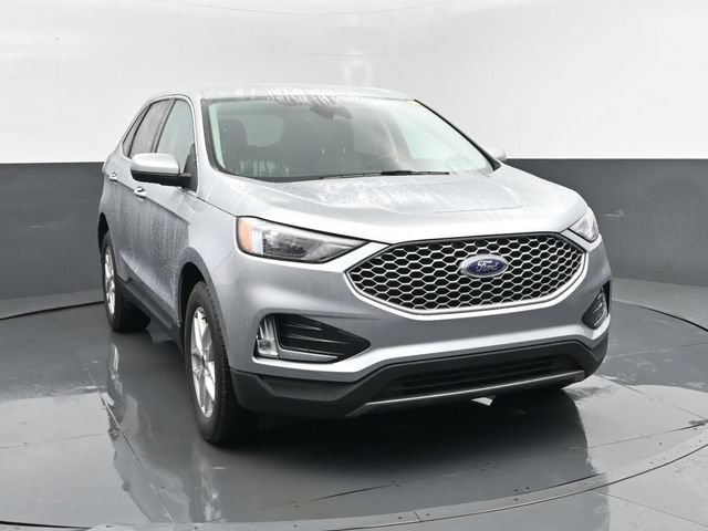 Used 2023 Ford Edge SEL w/ Convenience Package AWD/4WD image 2