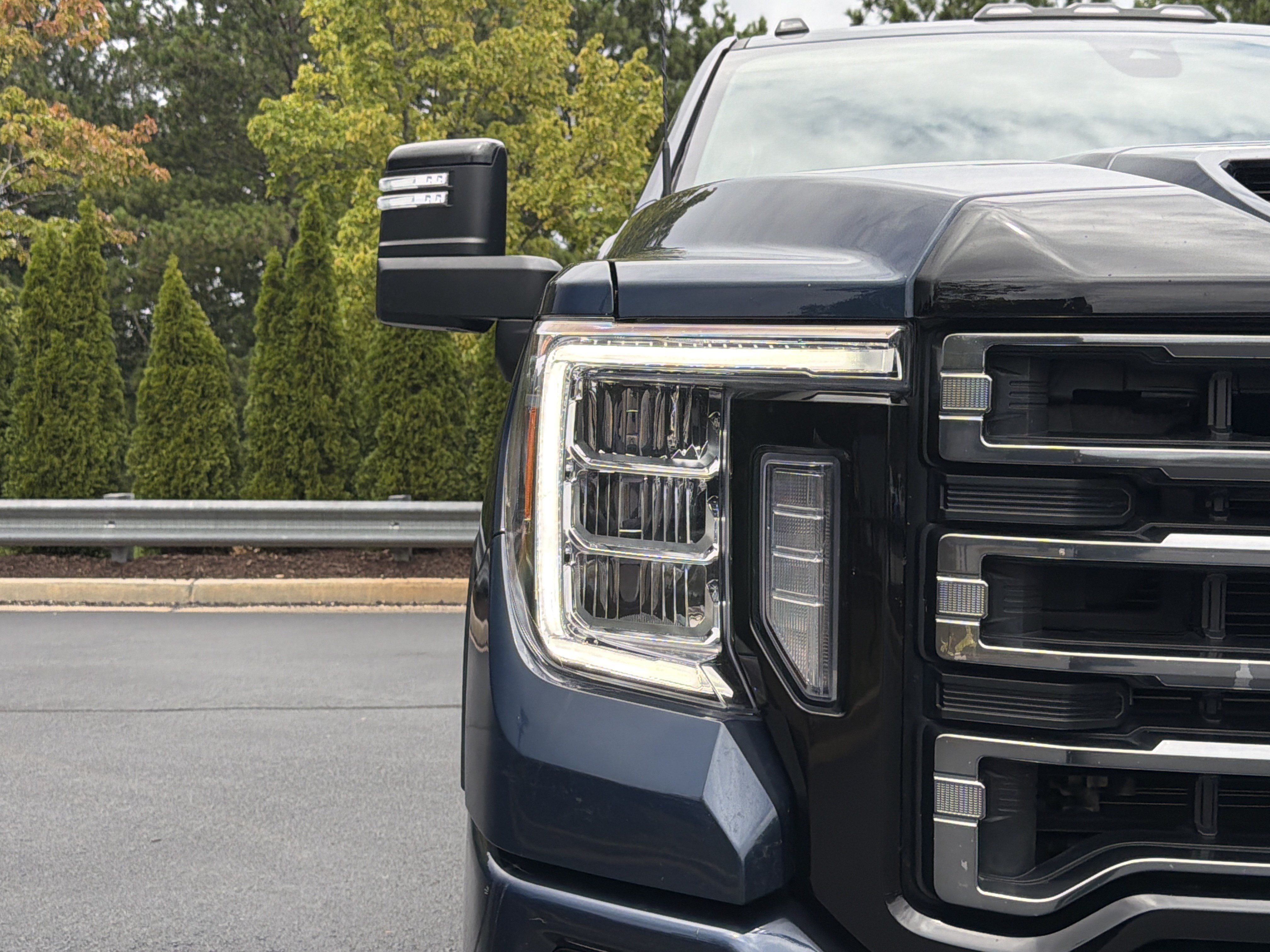 Used 2022 GMC Sierra 2500 AT4 w/ AT4 Premium Plus Package AWD/4WD image 42