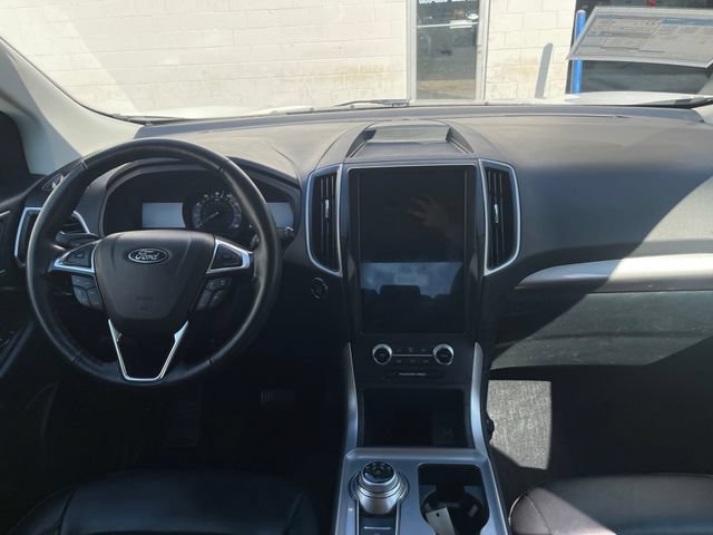 Used 2024 Ford Edge SEL AWD/4WD image 12