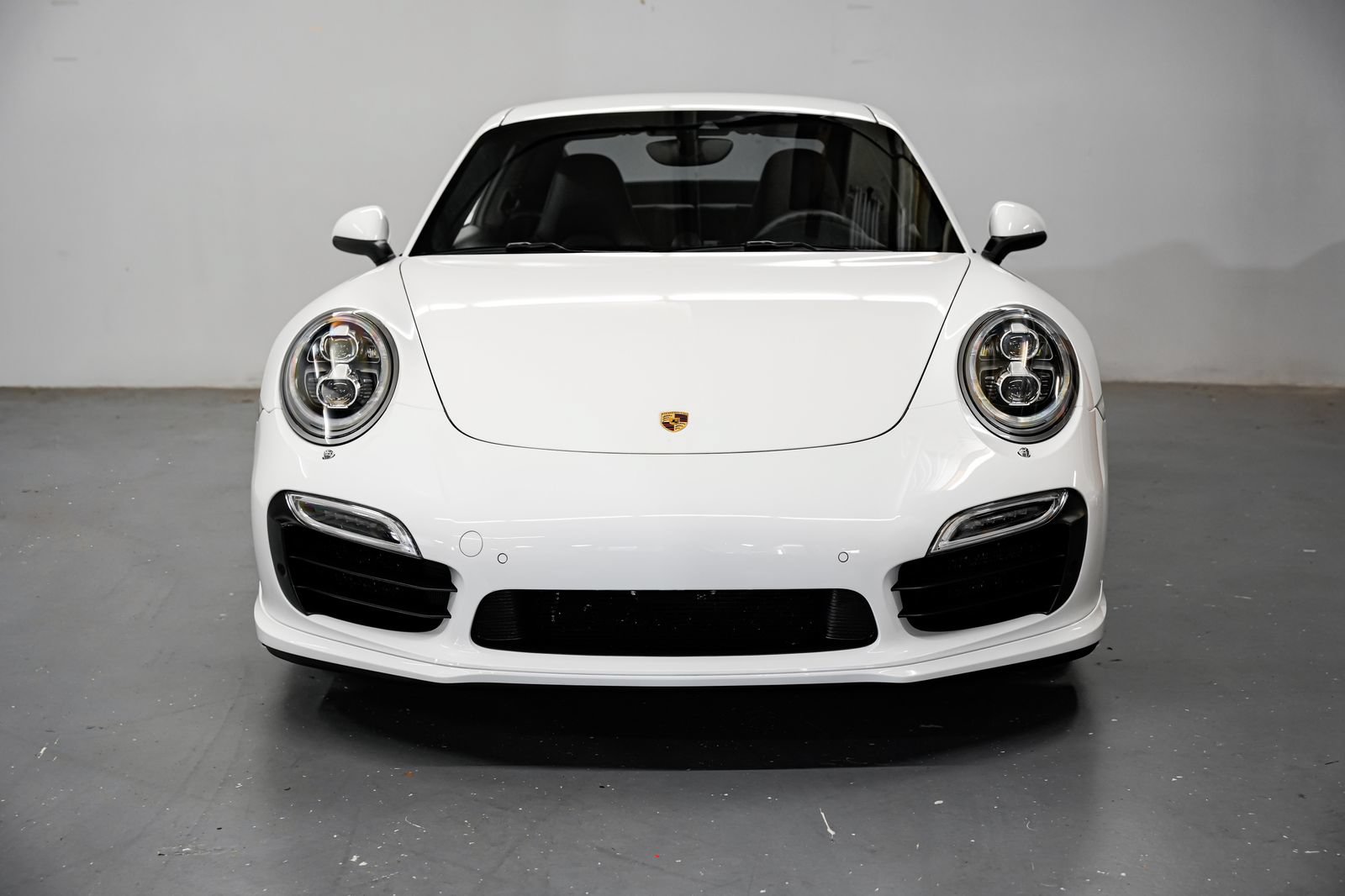 Used 2014 Porsche 911 Turbo S AWD/4WD image 5