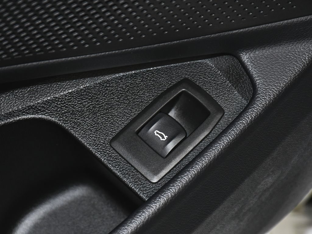 Used 2025 BMW M340i xDrive AWD/4WD image 67