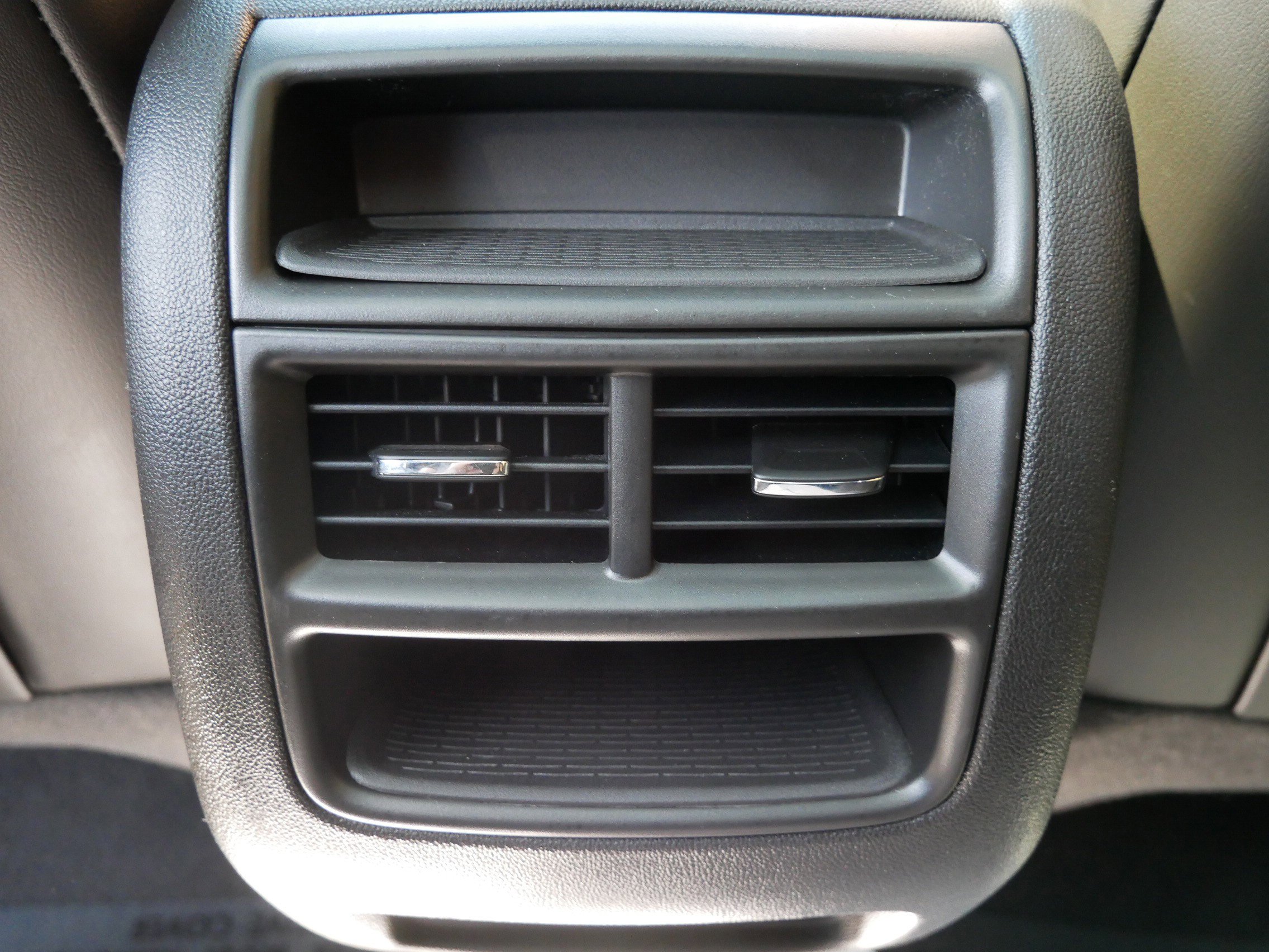 Certified 2022 Cadillac XT5 Premium Luxury FWD image 15