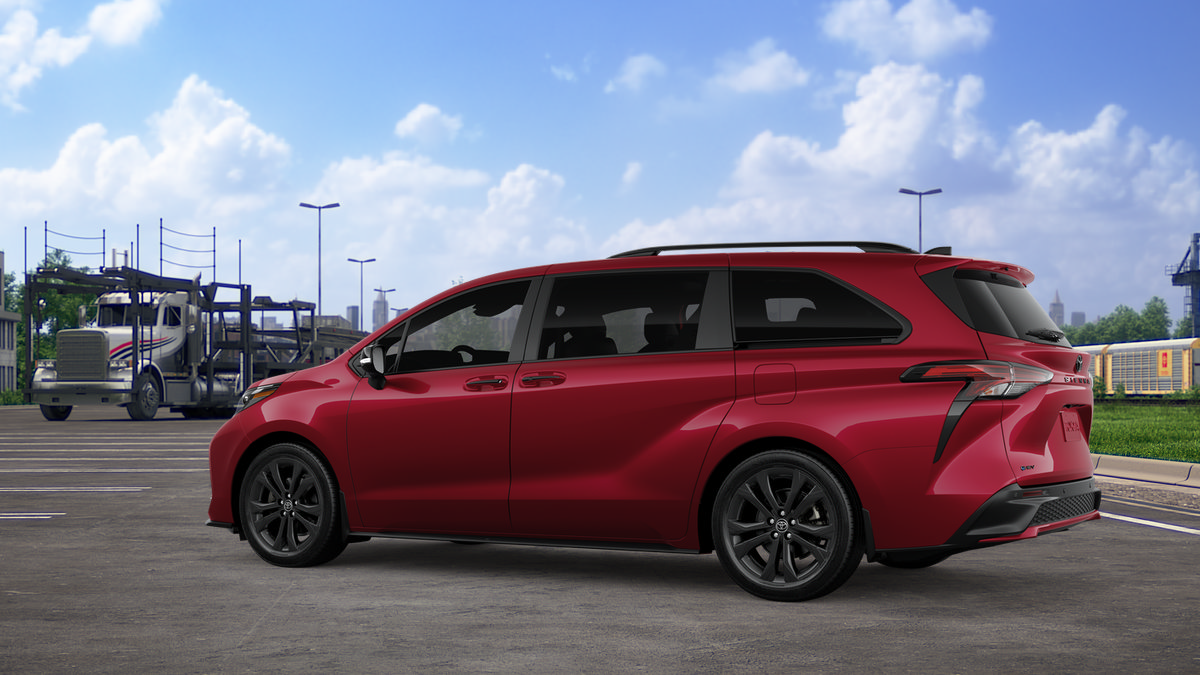 New 2026 Toyota Sienna XSE FWD image 15