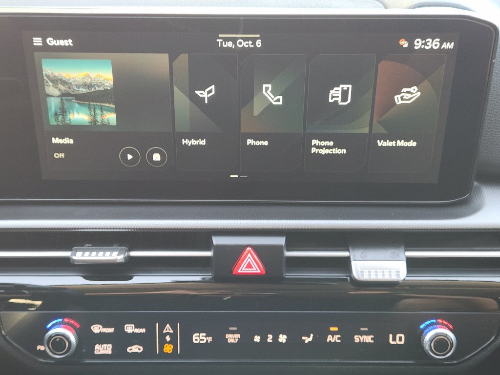 New 2026 Kia Sportage LX FWD image 15