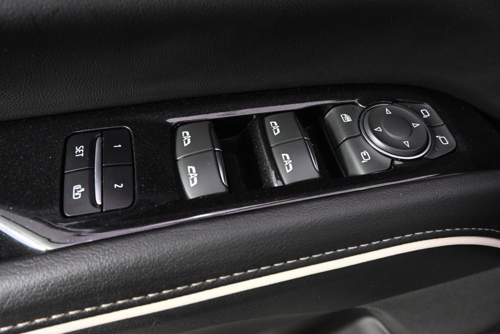 Used 2022 Cadillac Escalade ESV Premium Luxury w/ Performance Package AWD/4WD image 24