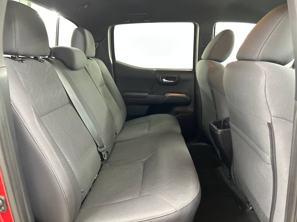Used 2018 Toyota Tacoma TRD Sport RWD image 30