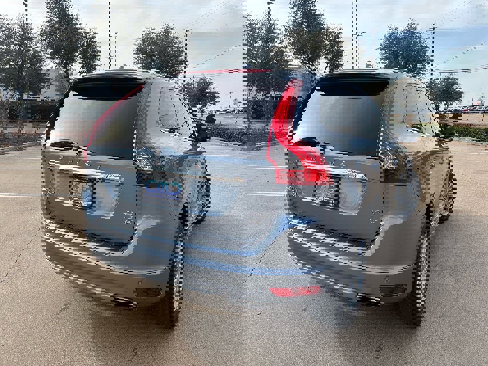 Used 2017 Volvo XC60 T5 Inscription w/ Preferred Option Package image 5