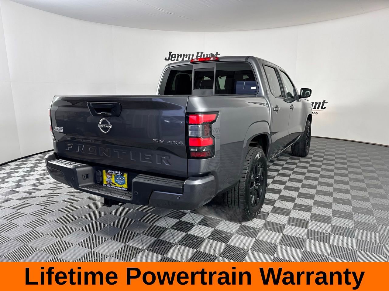 Used 2022 Nissan Frontier SV image 6
