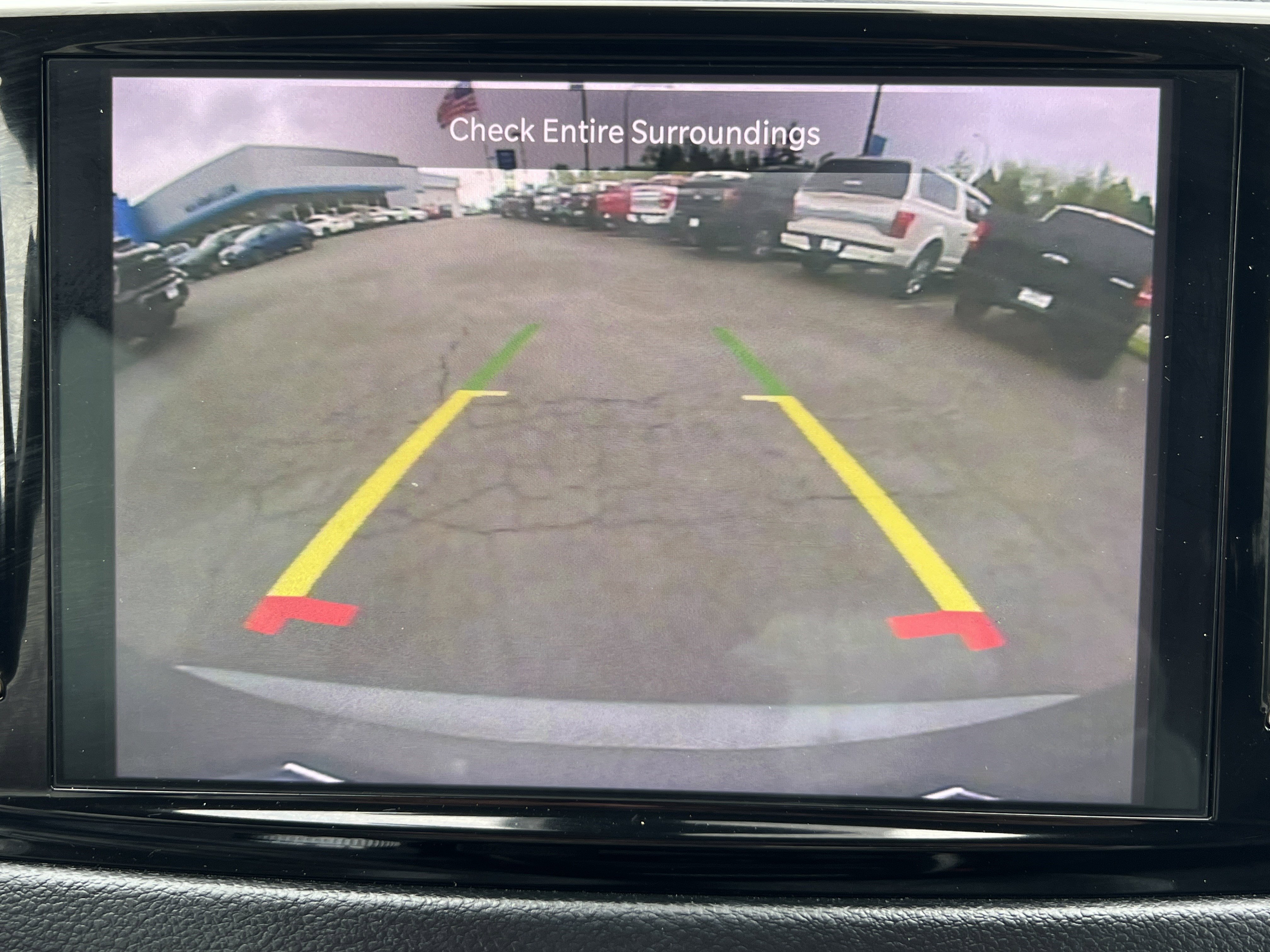 Used 2022 Chrysler Pacifica Touring-L FWD image 10