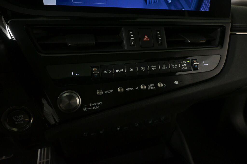 Used 2023 Lexus ES 350 F Sport w/ Accessory Package (Z2) FWD image 26