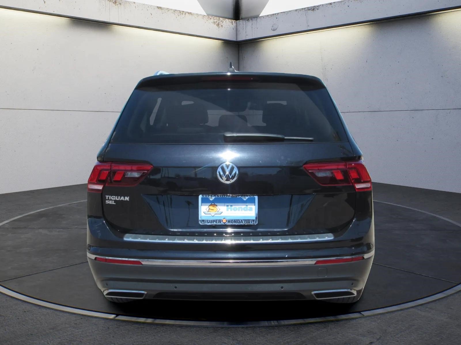 Used 2020 Volkswagen Tiguan SE R-Line FWD image 7